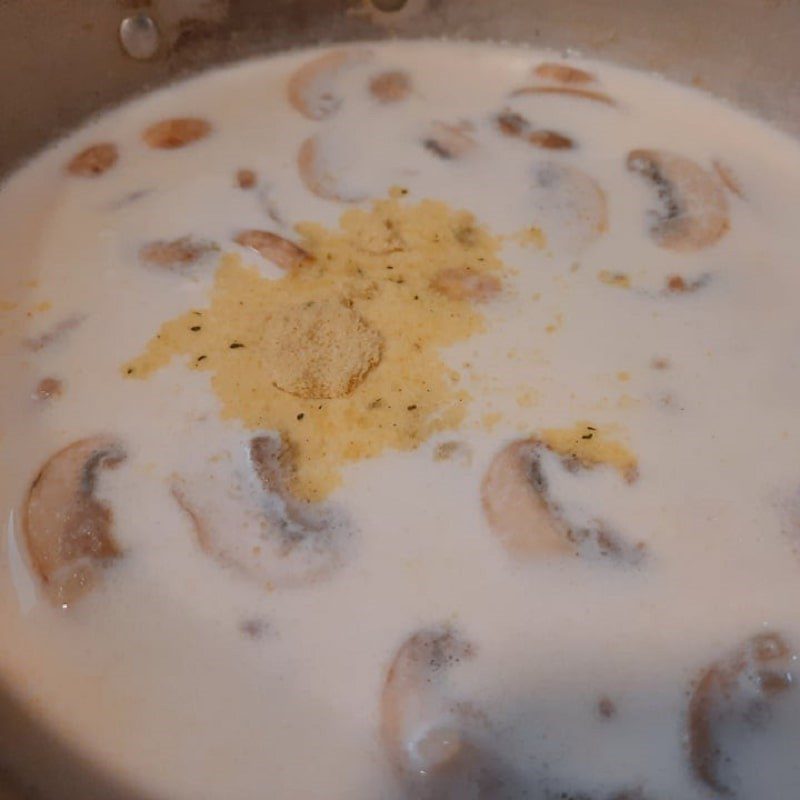 Step 3 Cook creamy chicken mushroom soup Creamy chicken mushroom soup