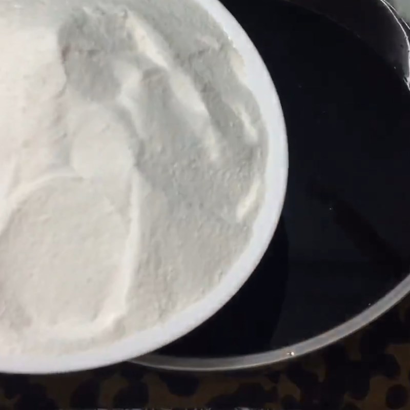 Step 2 Make milk tea Red bean milk tea with jelly