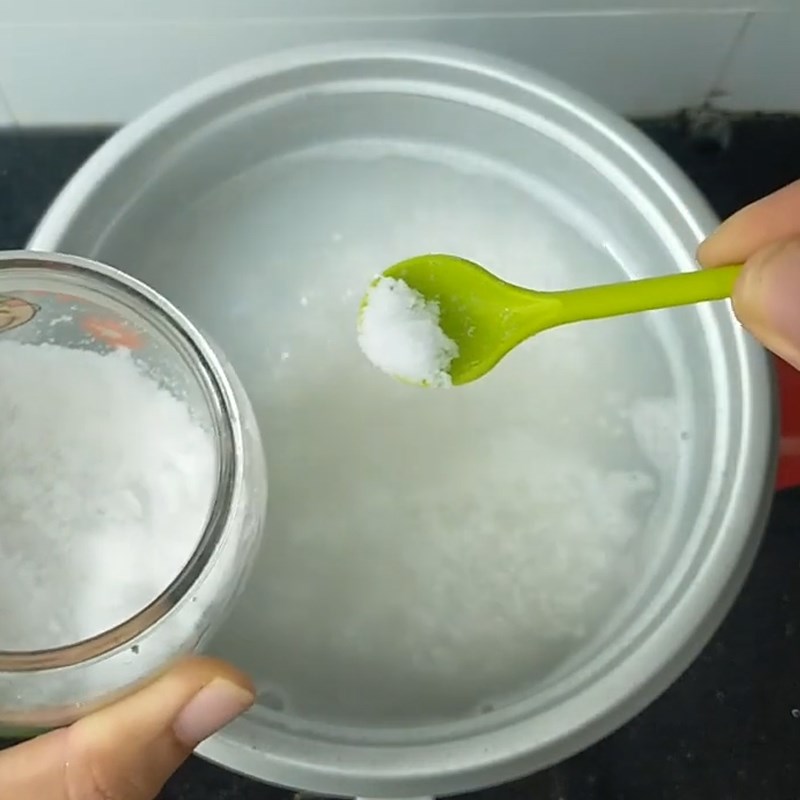 Step 4 Seasoning Pandan Leaf Porridge