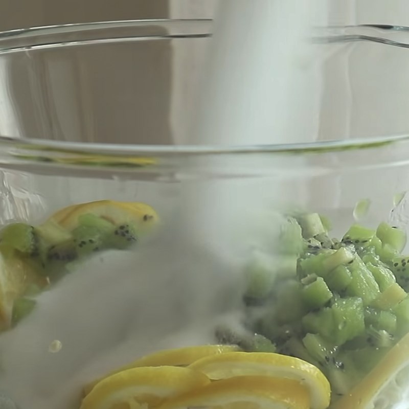 Step 2 Soak kiwi and lemon Kiwi lemon soda