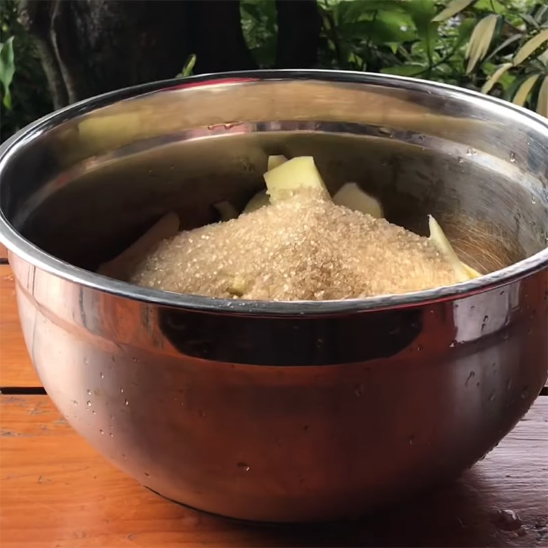 Step 2 Soak the green mango in sugar