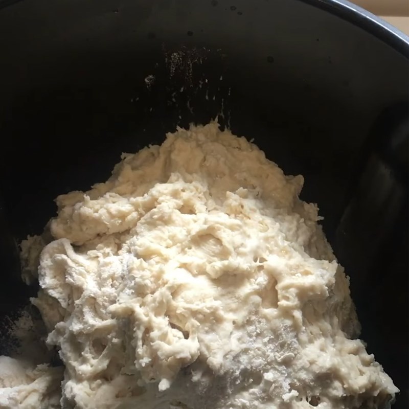 Step 3 Knead the dough Mayonnaise Sauce Rolled Pork Bread