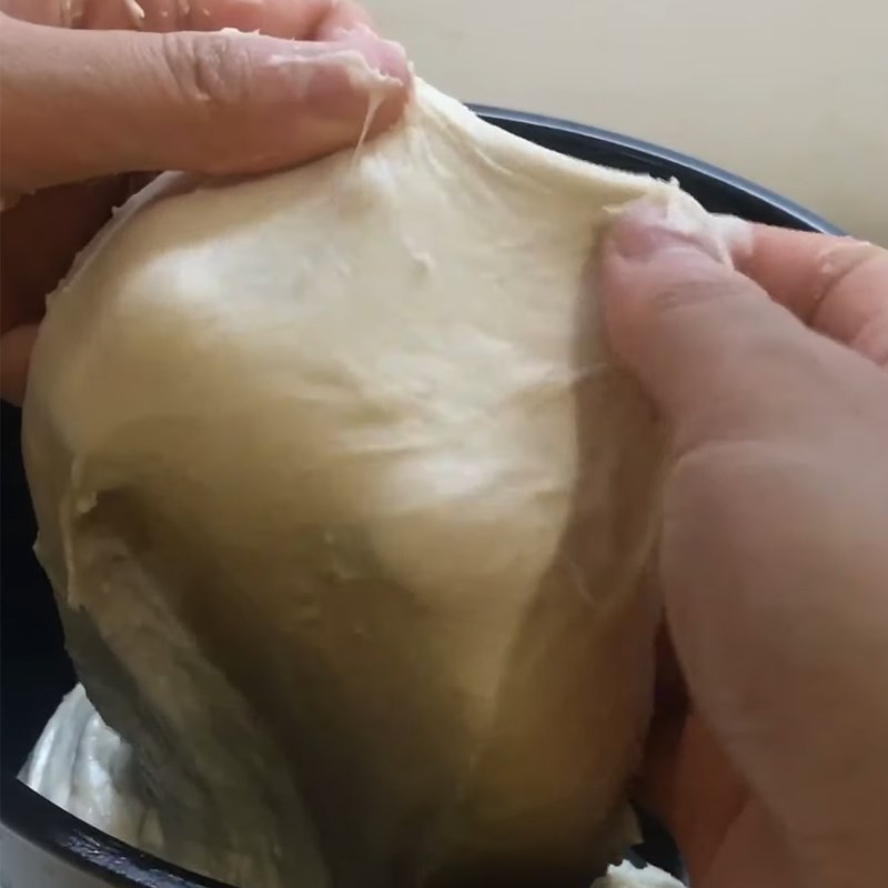 Step 3 Kneading the dough for mayonnaise sauce roll bread