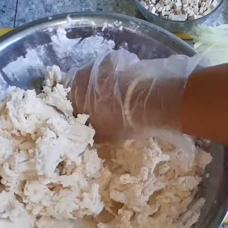 Step 1 Kneading dough for vegetarian fried bao