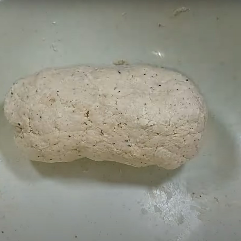 Step 2 Kneading the mixture with flour Vegetarian snakehead fish with vegetarian ham