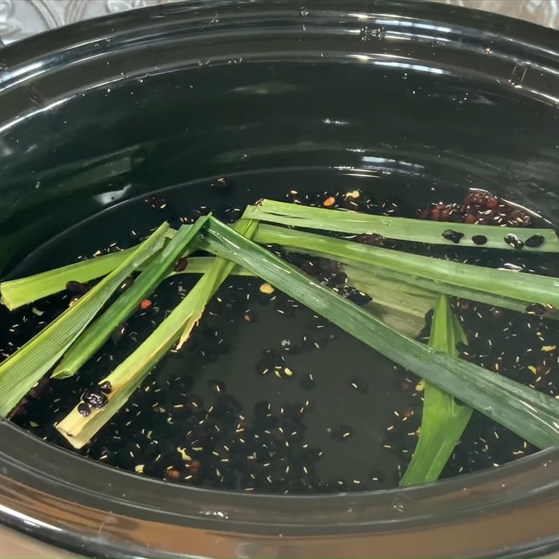 Step 2 Cooking Black Beans Black Bean Pudding with Sago Flour