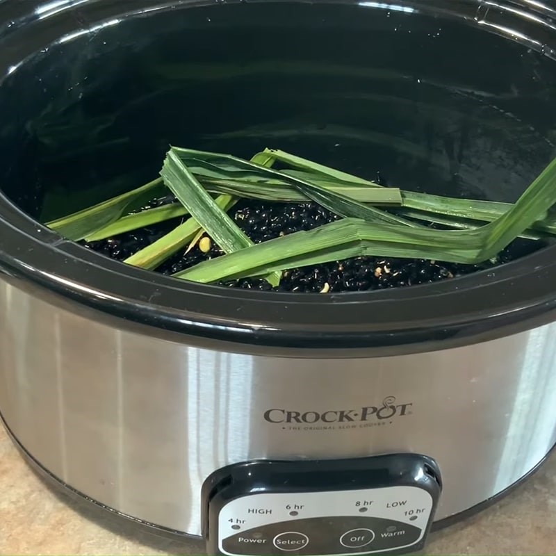 Step 2 Cooking Black Beans Black Bean Pudding with Sago Flour