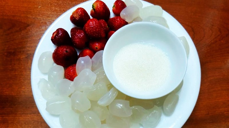 Ingredients for Starch Pearls Stir-fried with Strawberries