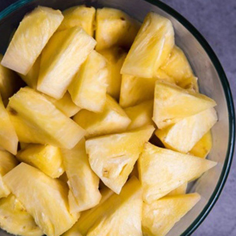 Step 1 Extract pineapple juice Pineapple Chia Seed Juice