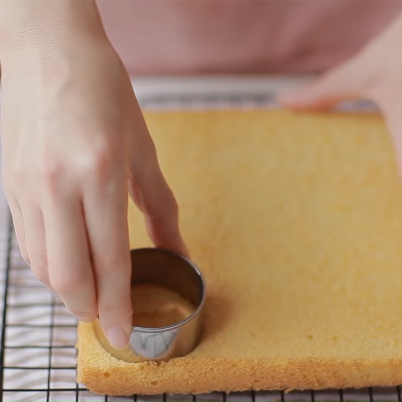 Step 3 Bake the Blueberry Yogurt Mousse Cake