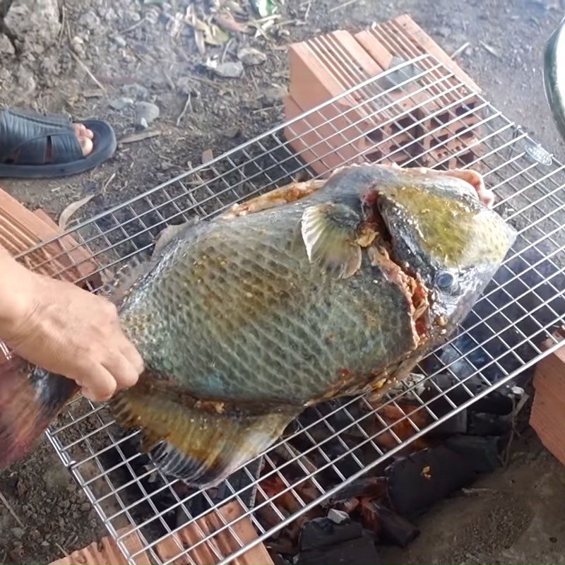 Step 4 Grill the fish Grilled Satay Fish