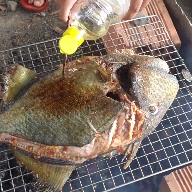Step 4 Grill the fish Grilled Satay Fish
