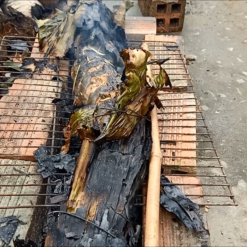 Step 3 Grilling Fish Catfish grilled with banana leaves