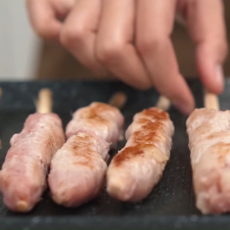 Step 6 Grilling spring rolls Ninh Hoa