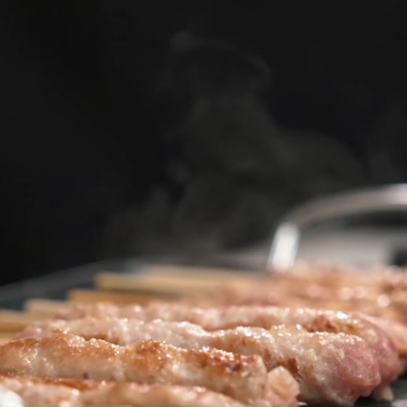 Step 6 Grilling spring rolls Ninh Hoa