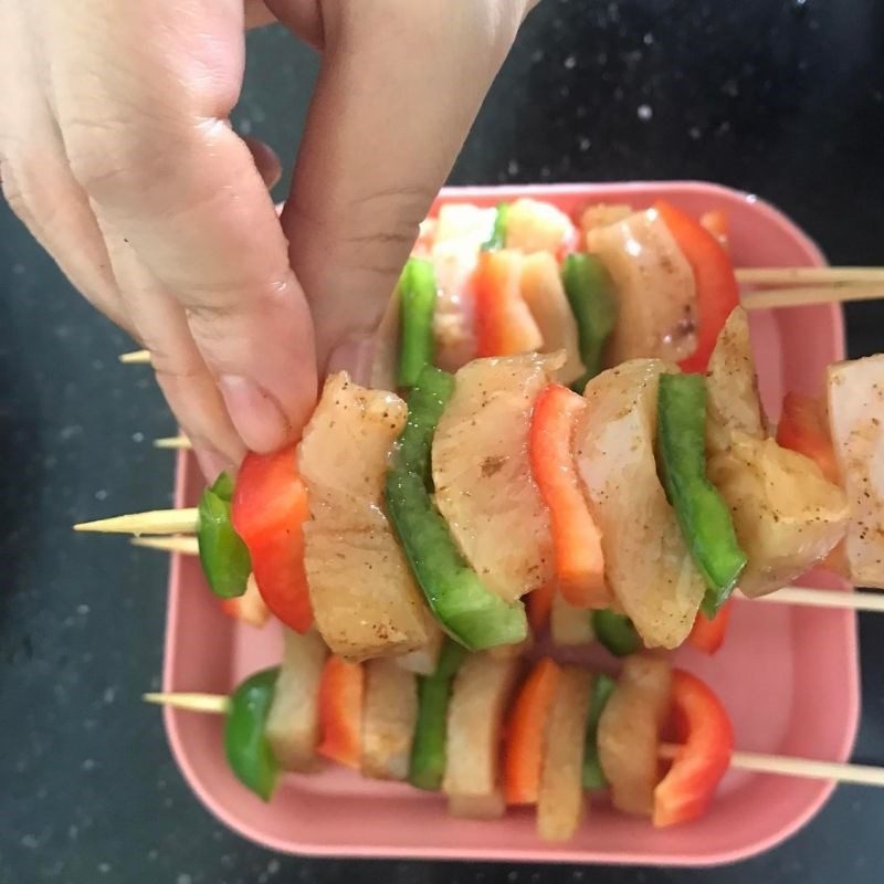 Step 3 Grill the chicken Grilled chicken skewers