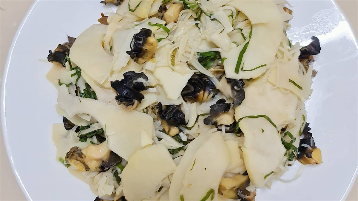 Stir-fried Bamboo Shoots with Snails