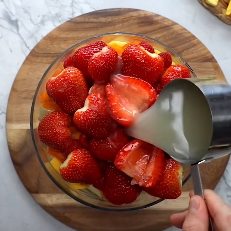 Step 2 Mix cocktail Sangria with white wine