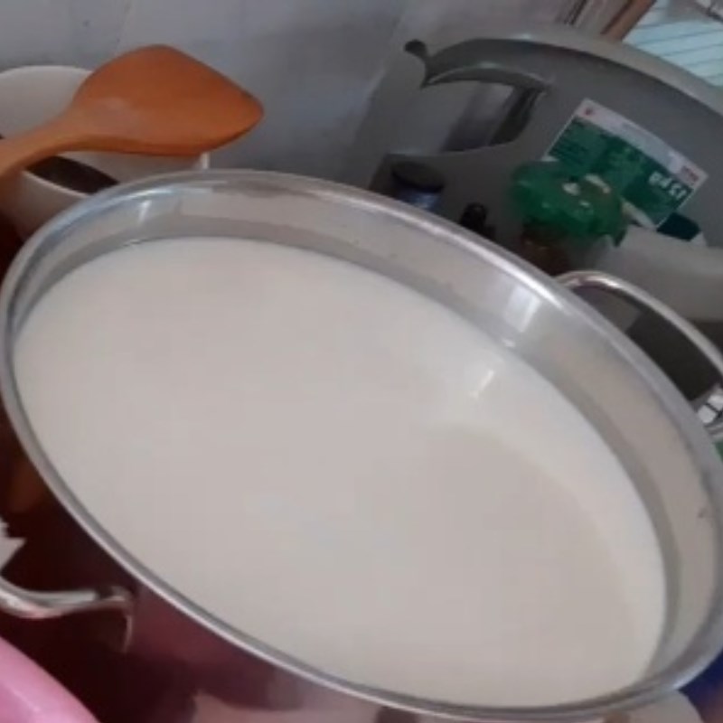 Step 2 Mix the milk and yogurt starter Dragon Fruit Yogurt