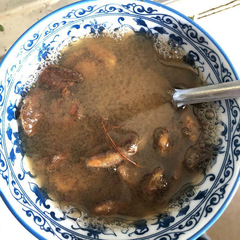 Step 4 Making tamarind fish sauce Fried fish with flour
