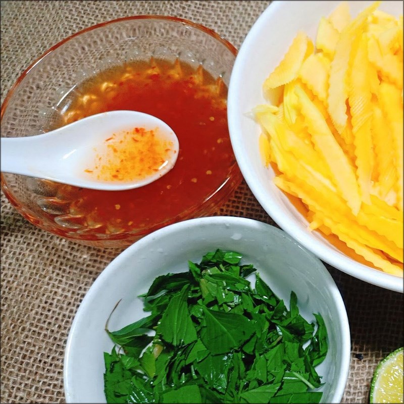 Step 3 Prepare sweet and sour sauce for Papaya Salad
