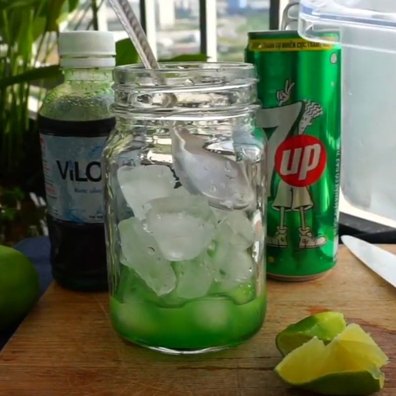 Step 2 Mixing soda Lemon mint soda