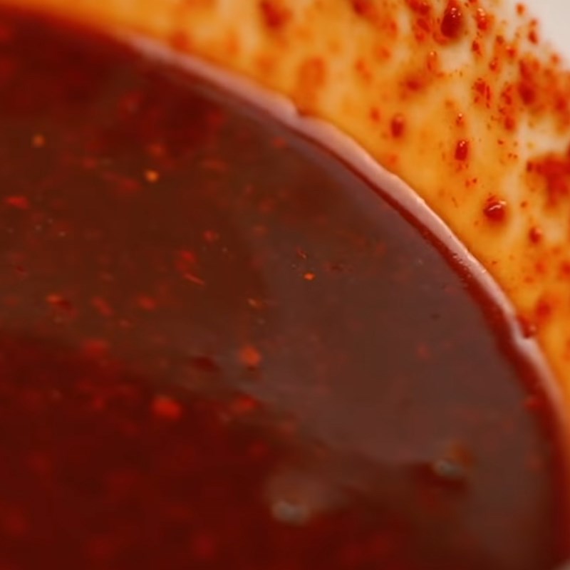 Step 2 Prepare the sauce for stir-fried kimchi noodles with vegetables