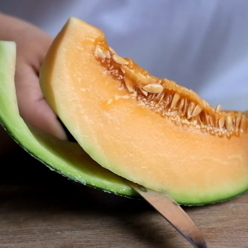 Step 2 Preparing cantaloupe for cantaloupe tea