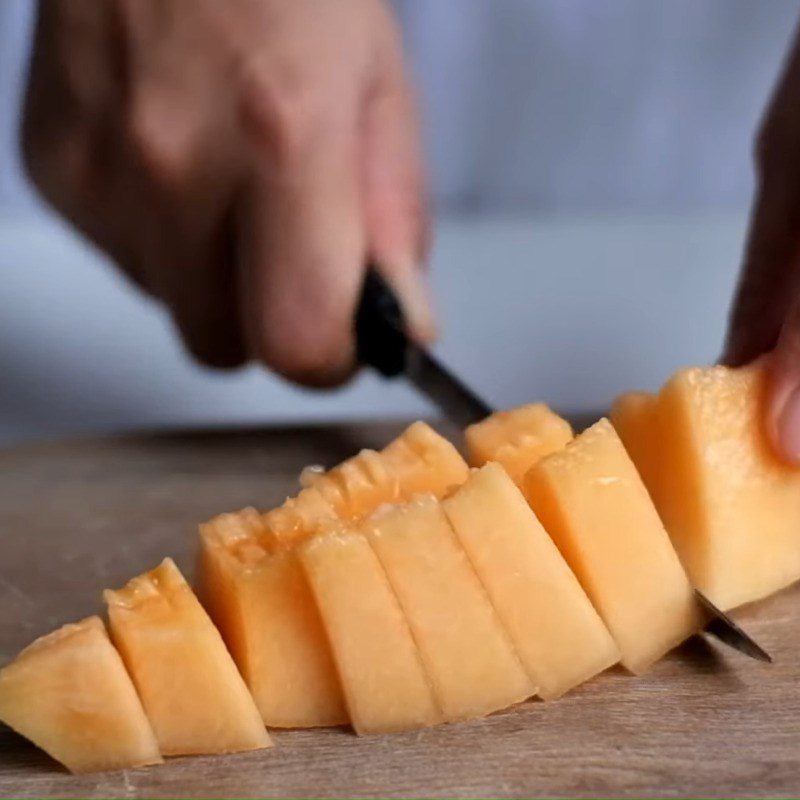 Step 2 Preparing cantaloupe for cantaloupe tea