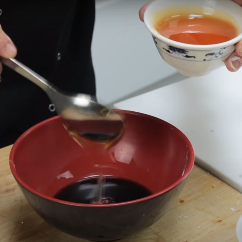 Step 2 Mix the sauce for Stir-Fried Beef with Soy Sauce