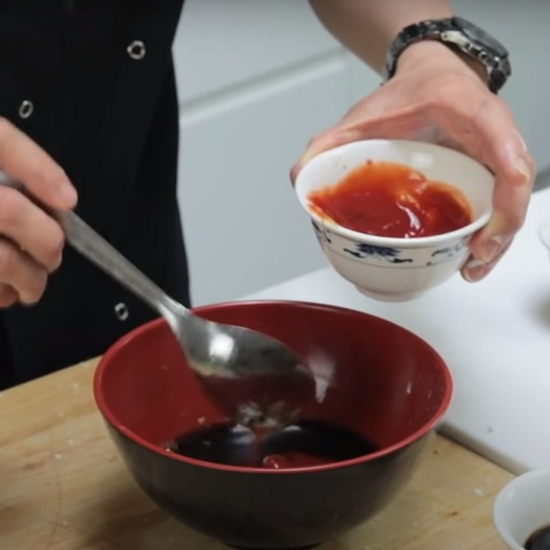 Step 2 Mix the sauce for Stir-Fried Beef with Soy Sauce