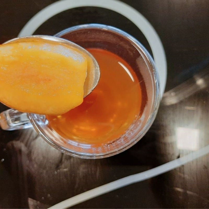 Step 2 Mix the peach tea for hot peach tea