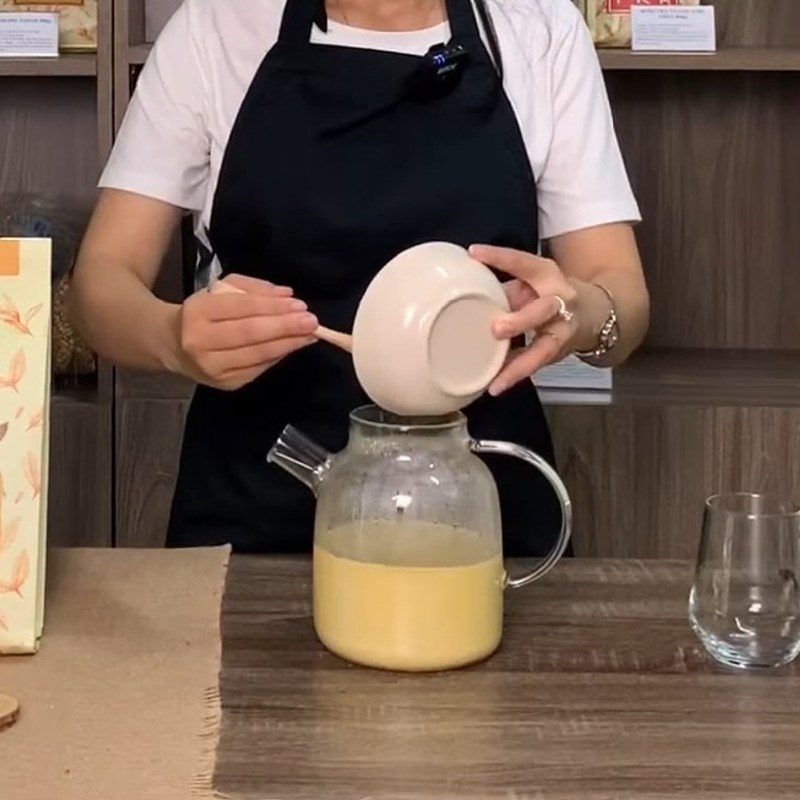 Step 2 Make Oolong Milk Tea