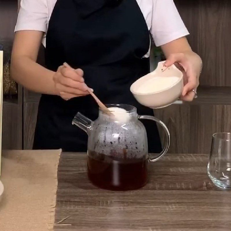 Step 2 Make Oolong Milk Tea
