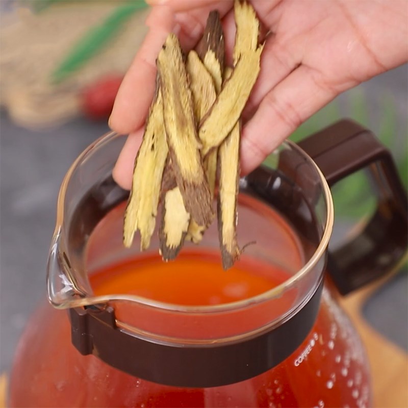 Step 2 Brew tea with the mixture of Lipton licorice tea