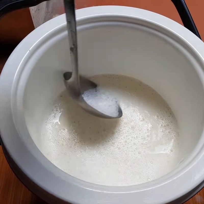 Step 1 Prepare and ferment yogurt Green rice yogurt