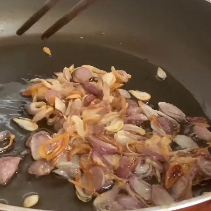 Step 4 Fried Shallots Chicken Porridge with Perilla