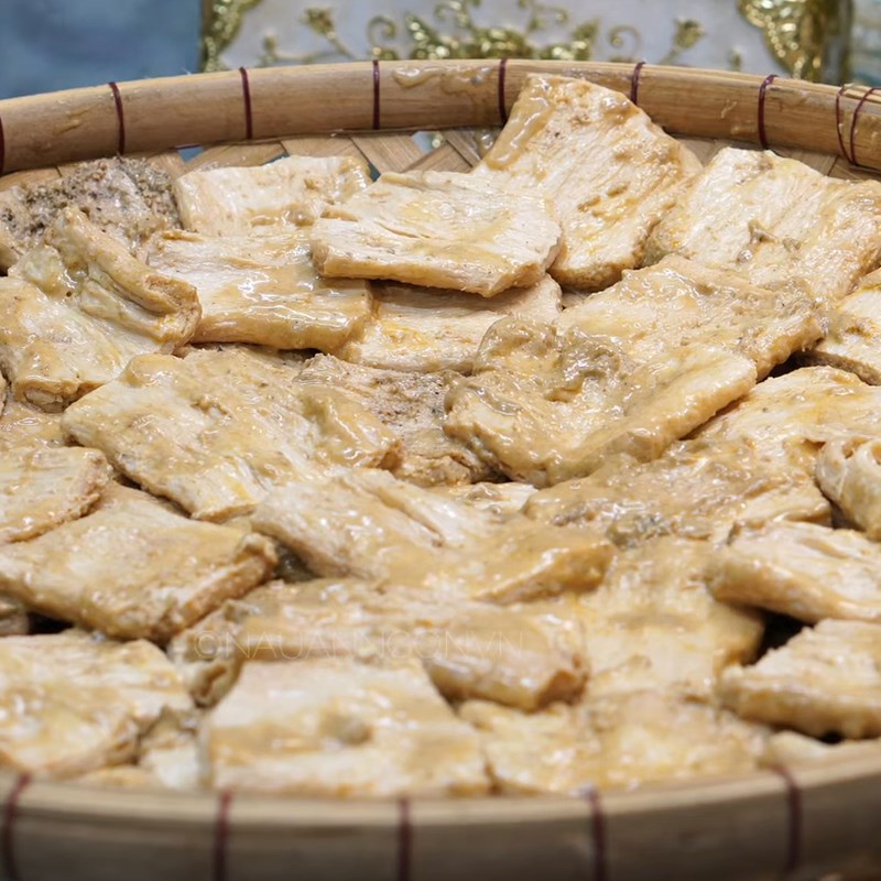 Step 3 Sun drying Dried catfish vegetarian (vegetarian puffed dried fish)
