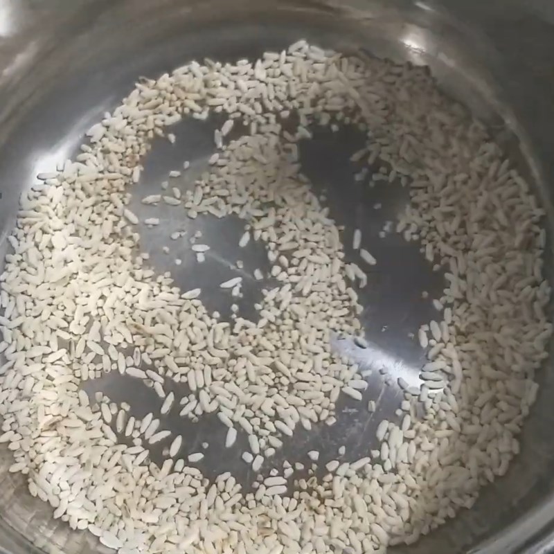 Step 2 Roast Rice for Duck Egg Porridge with Mung Beans