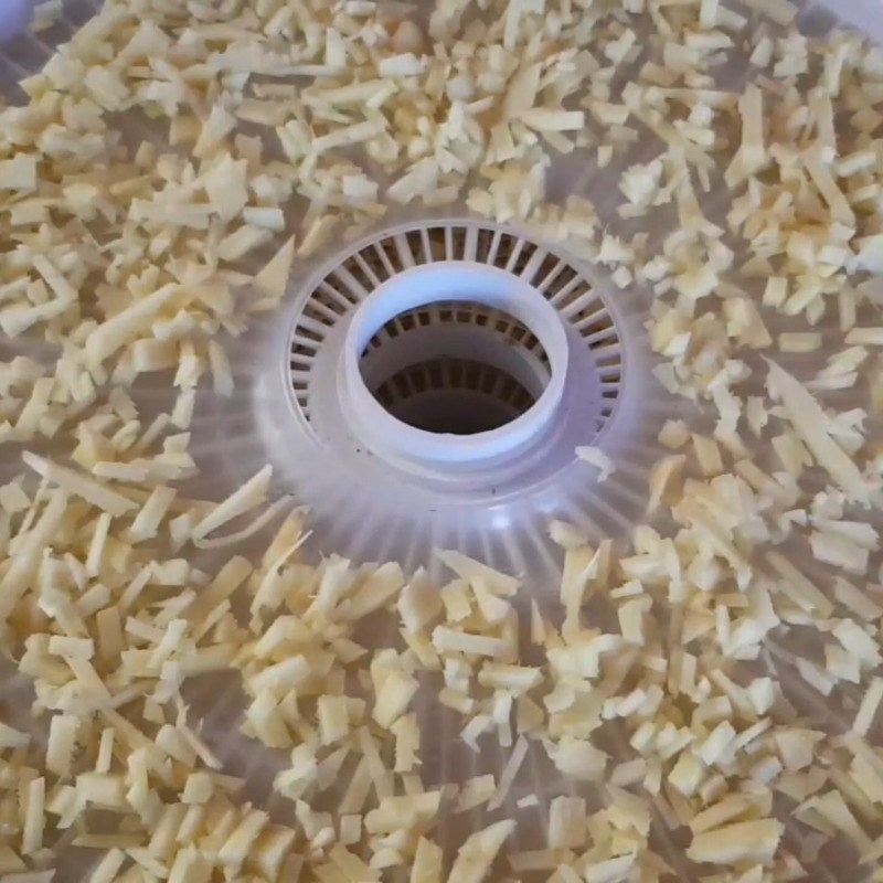 Step 2 Drying ginger Ginger powder