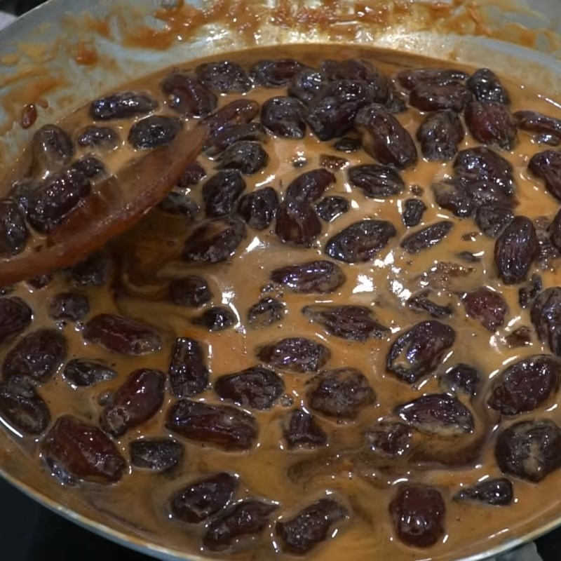 Step 3 Cook the jam for chewy starfruit jam