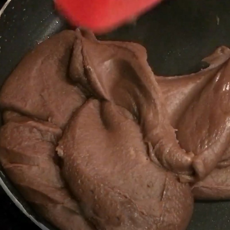Step 3 Stir-fry red bean filling Vegan red bean buns