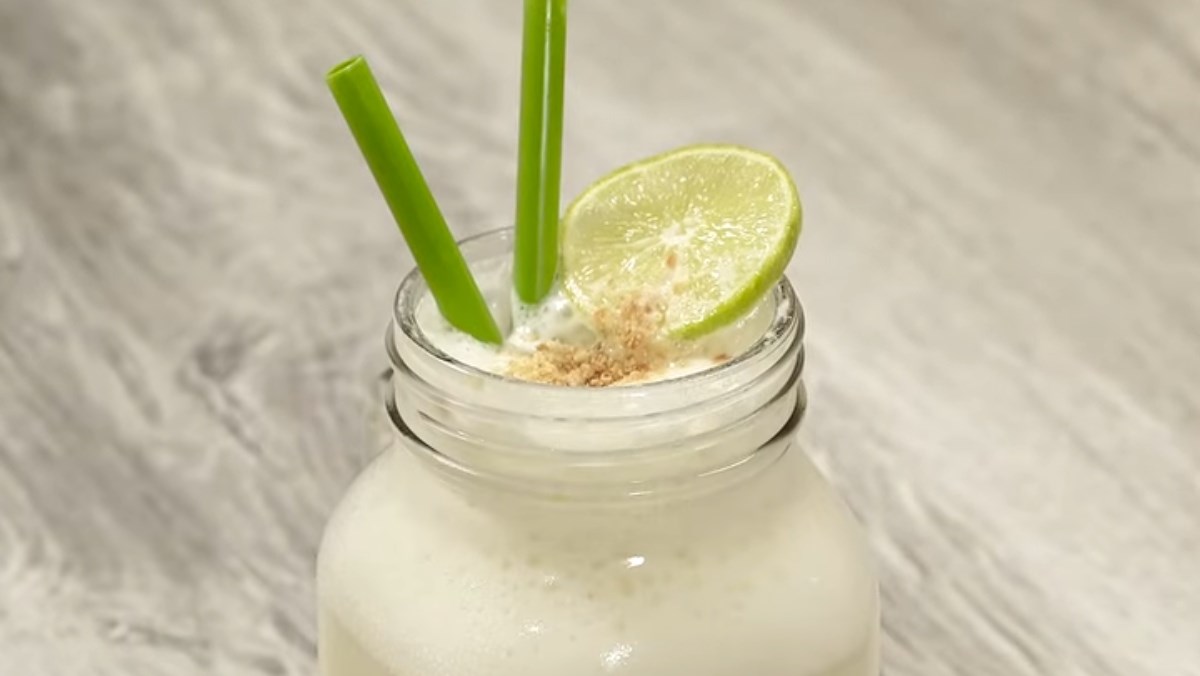 4 Ways to Make Refreshing Lemon Smoothies to Beat the Summer Heat 37 Protein Lemon Smoothie