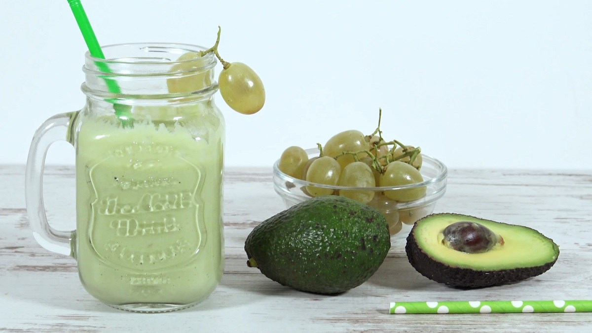 5 Ways to Make Delicious Sweet and Sour Green Grape Smoothies Good for Health 42 Green grape avocado smoothie