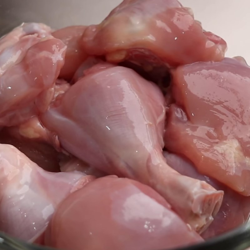 Step 1 Prepare chicken for Spicy Chicken Curry