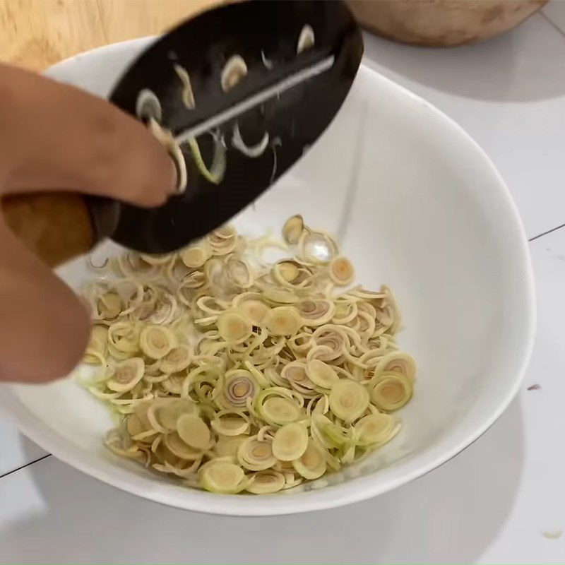 Step 2 Preparing Other Ingredients Grilled Snails with Lemongrass and Spicy Fish Sauce