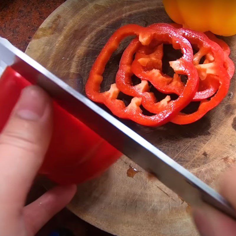 Step 1 Prepare vegetables for Chicken Cheese Pizza