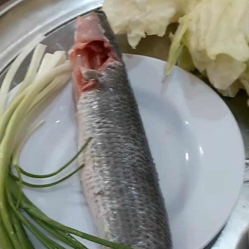 Step 1 Prepare snakehead fish Steamed snakehead fish with cabbage