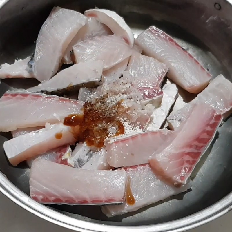 Step 1 Prepare tilapia Fried tilapia