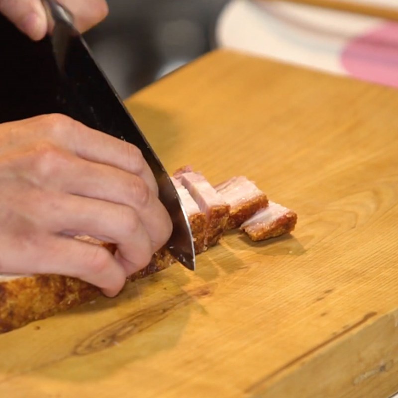 Step 1 Prepare the ingredients for Roasted Pork Stir-Fried with Mustard Greens